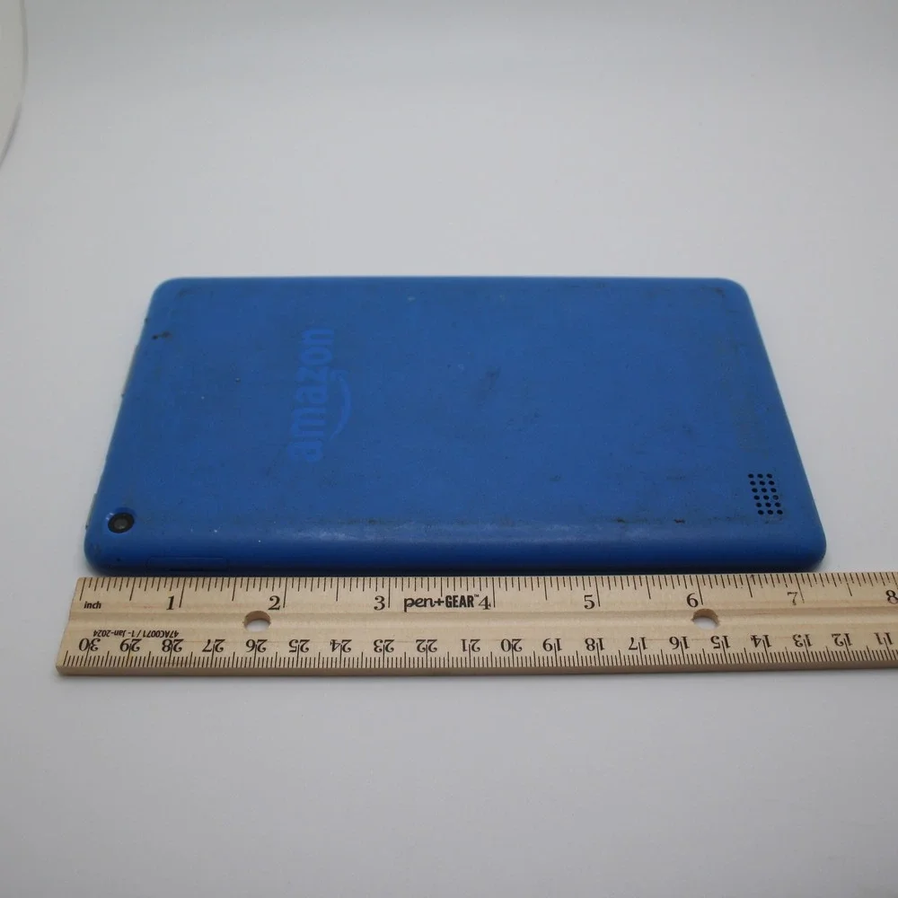 Lot of 4 Mixed Tablets iPad Amazon Sky Devices Cracked Screens‎ AS IS For Repair